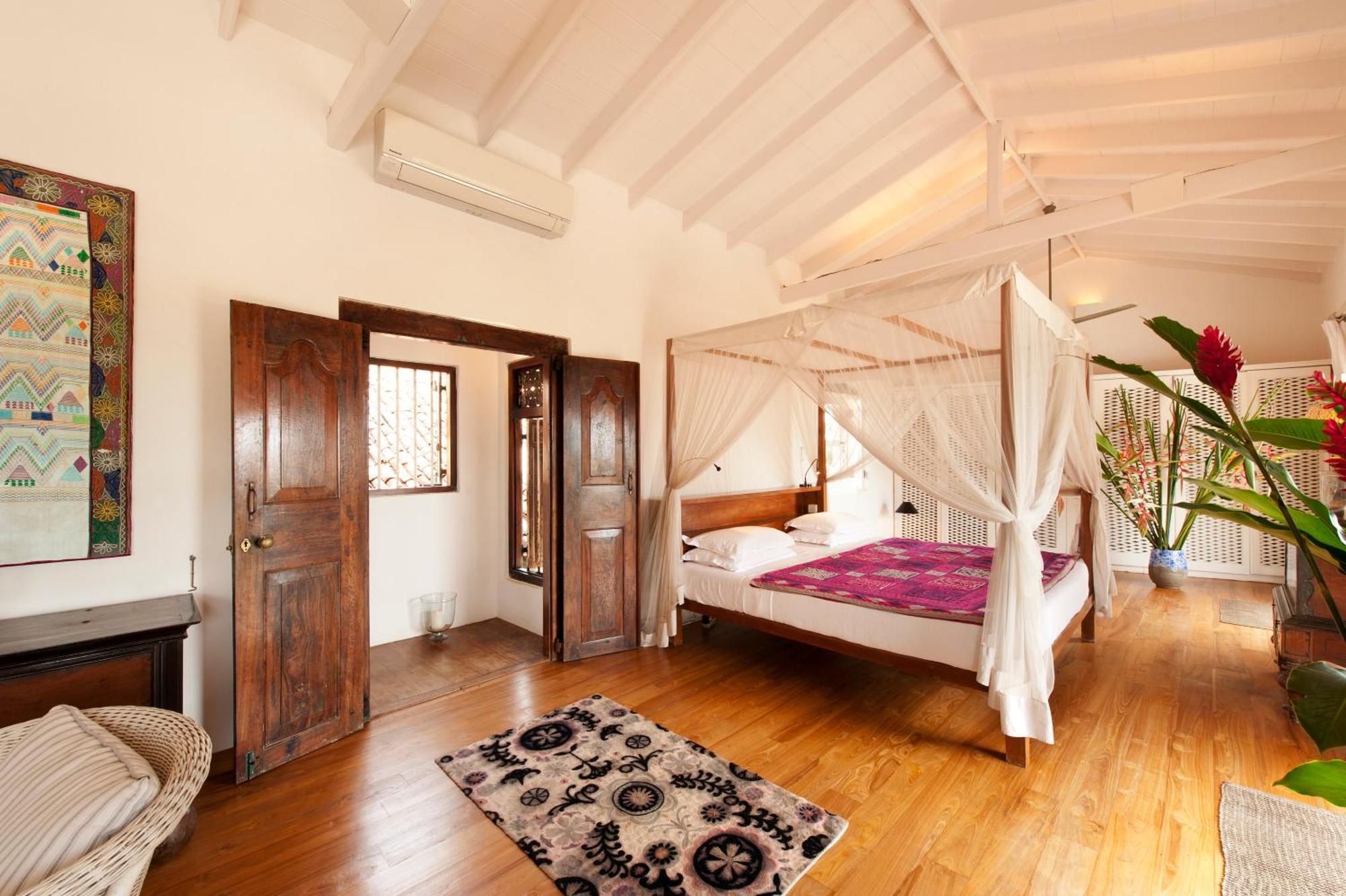 A 03 Bedroom Villa In Galle Fort With Roof Terrace & Pool Buitenkant foto