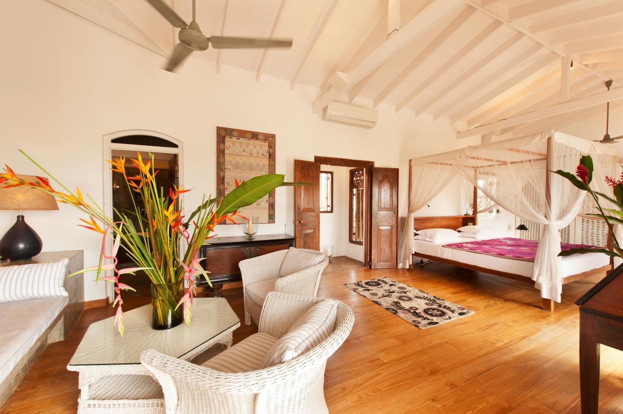 A 03 Bedroom Villa In Galle Fort With Roof Terrace & Pool Buitenkant foto