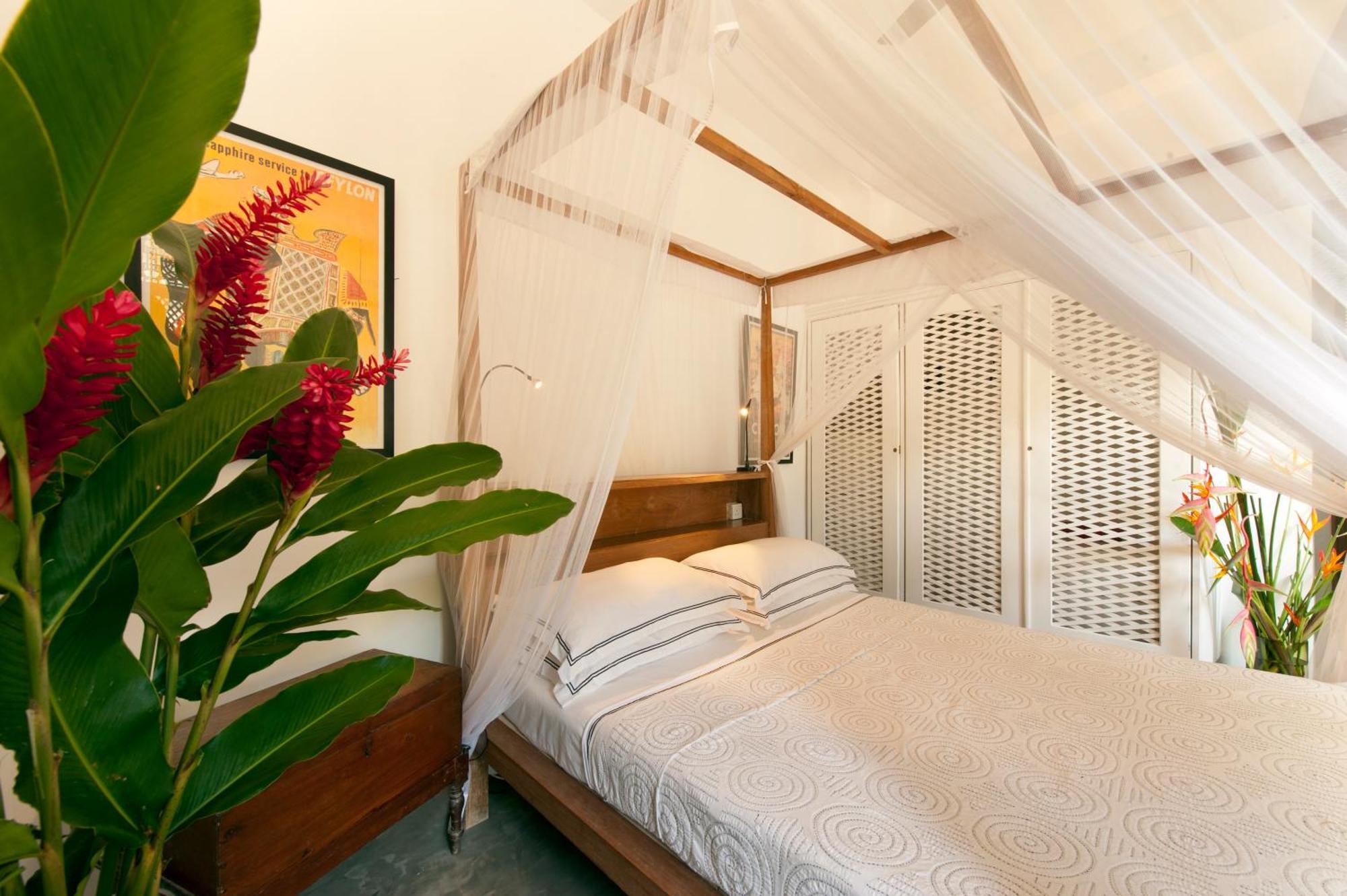 A 03 Bedroom Villa In Galle Fort With Roof Terrace & Pool Buitenkant foto