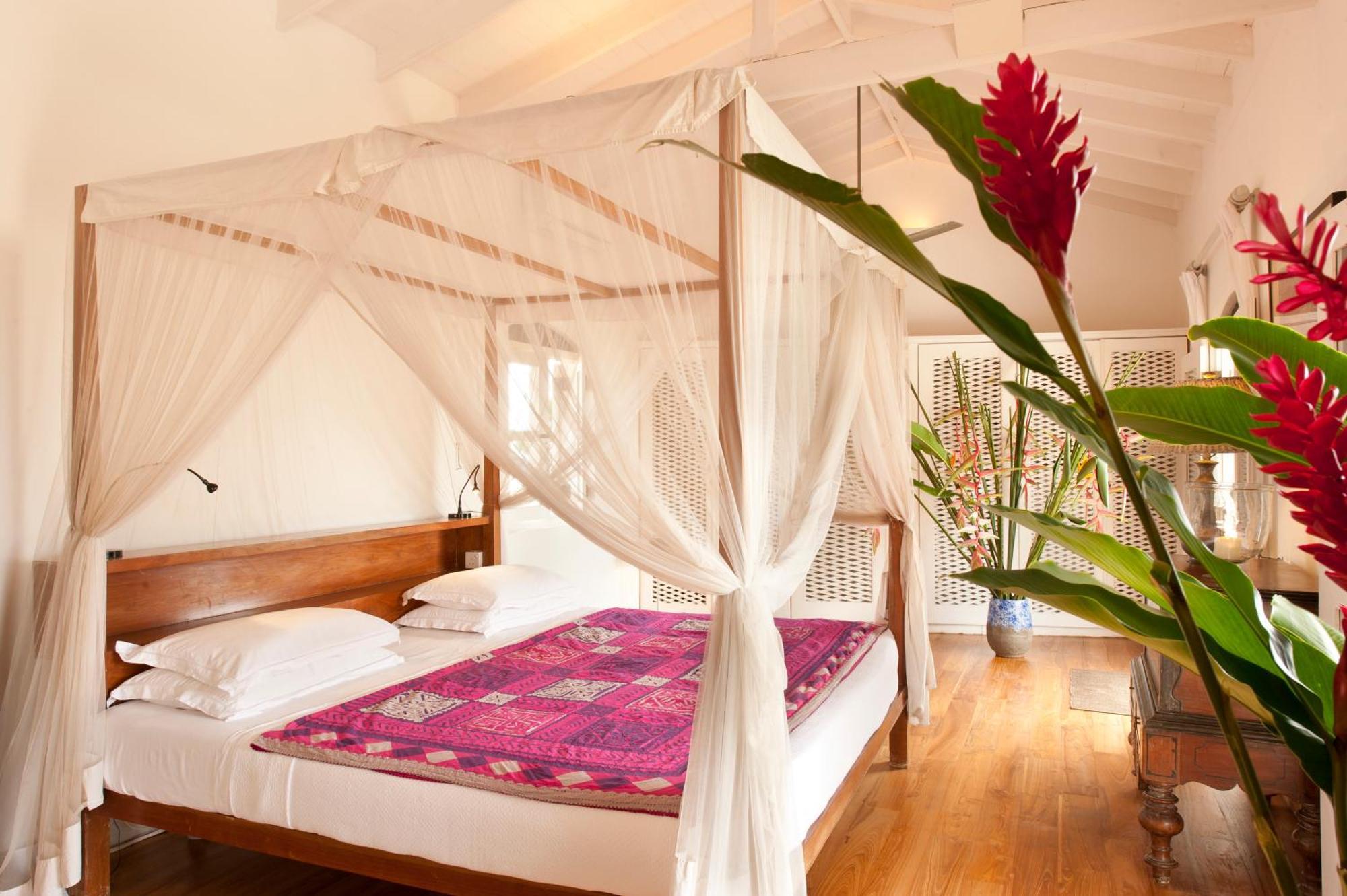 A 03 Bedroom Villa In Galle Fort With Roof Terrace & Pool Buitenkant foto